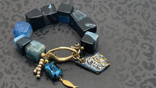 Load image into Gallery viewer, Blue Quartz Bracelet