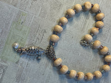 Cargar imagen en el visor de la galería, Fish Bone Necklace