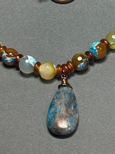 Cargar imagen en el visor de la galería, Agates and Copper Necklace