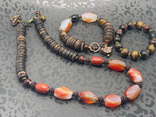 Load image into Gallery viewer, Stunning Necklace and Bracelet Set