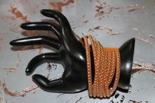 Cargar imagen en el visor de la galería, Hold Me Tight Bracelet