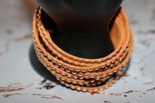 Cargar imagen en el visor de la galería, Hold Me Tight Bracelet