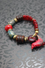 Cargar imagen en el visor de la galería, Red Bird Bracelet