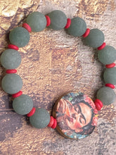 Cargar imagen en el visor de la galería, Ocean Green Frida Khalo Bracelet