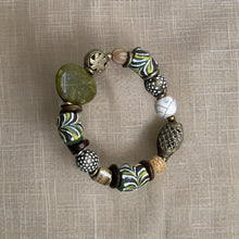 Cargar imagen en el visor de la galería, Bohemian Jade Bracelet
