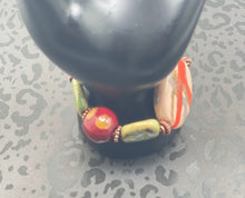 Cargar imagen en el visor de la galería, Green Kazuri Bracelet
