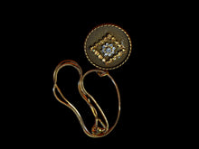 Cargar imagen en el visor de la galería, Rhinestone Pendant on Chain Necklace

