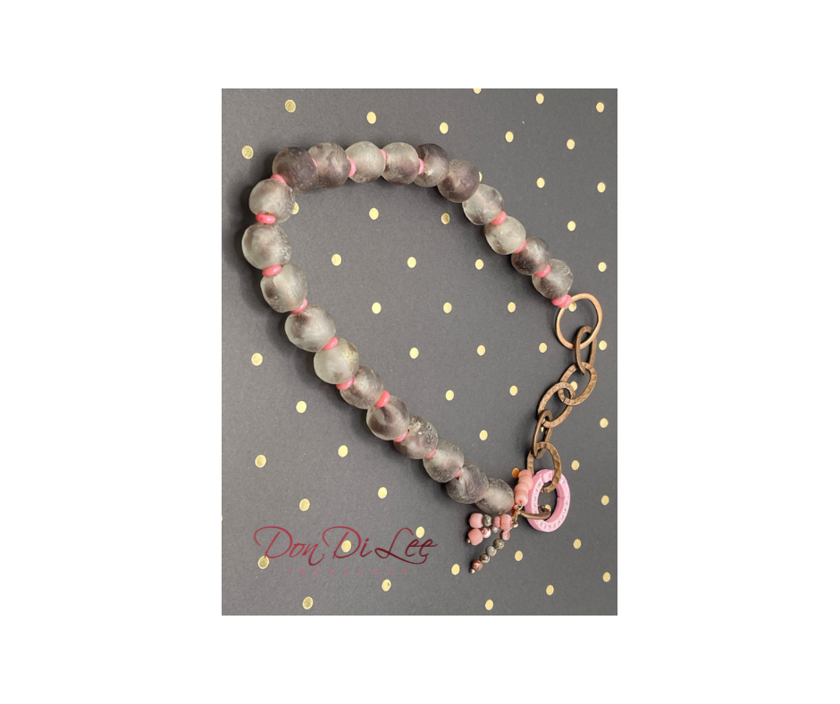 Vida En Rosa Necklace