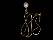 Cargar imagen en el visor de la galería, Solo Pearl Pendant Chain Necklace
