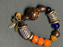 Cargar imagen en el visor de la galería, Krobo Lampwork Chunky Bracelet
