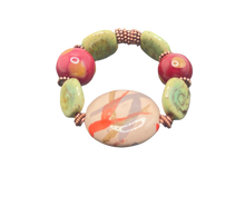 Cargar imagen en el visor de la galería, Green Kazuri Bracelet
