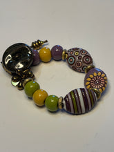 Cargar imagen en el visor de la galería, Kazuri Beehive Bracelet
