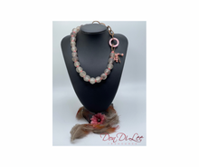 Cargar imagen en el visor de la galería, Vida En Rosa Necklace
