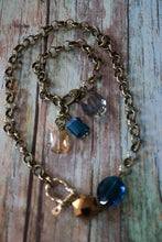 Cargar imagen en el visor de la galería, Beauty In The Barn Necklace Set
