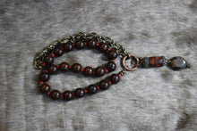Cargar imagen en el visor de la galería, Wood and Antique Gold Necklace
