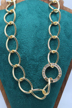 Cargar imagen en el visor de la galería, Fine Gold Chain Necklace

