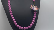 Cargar imagen en el visor de la galería, Pink Gypsy Necklace

